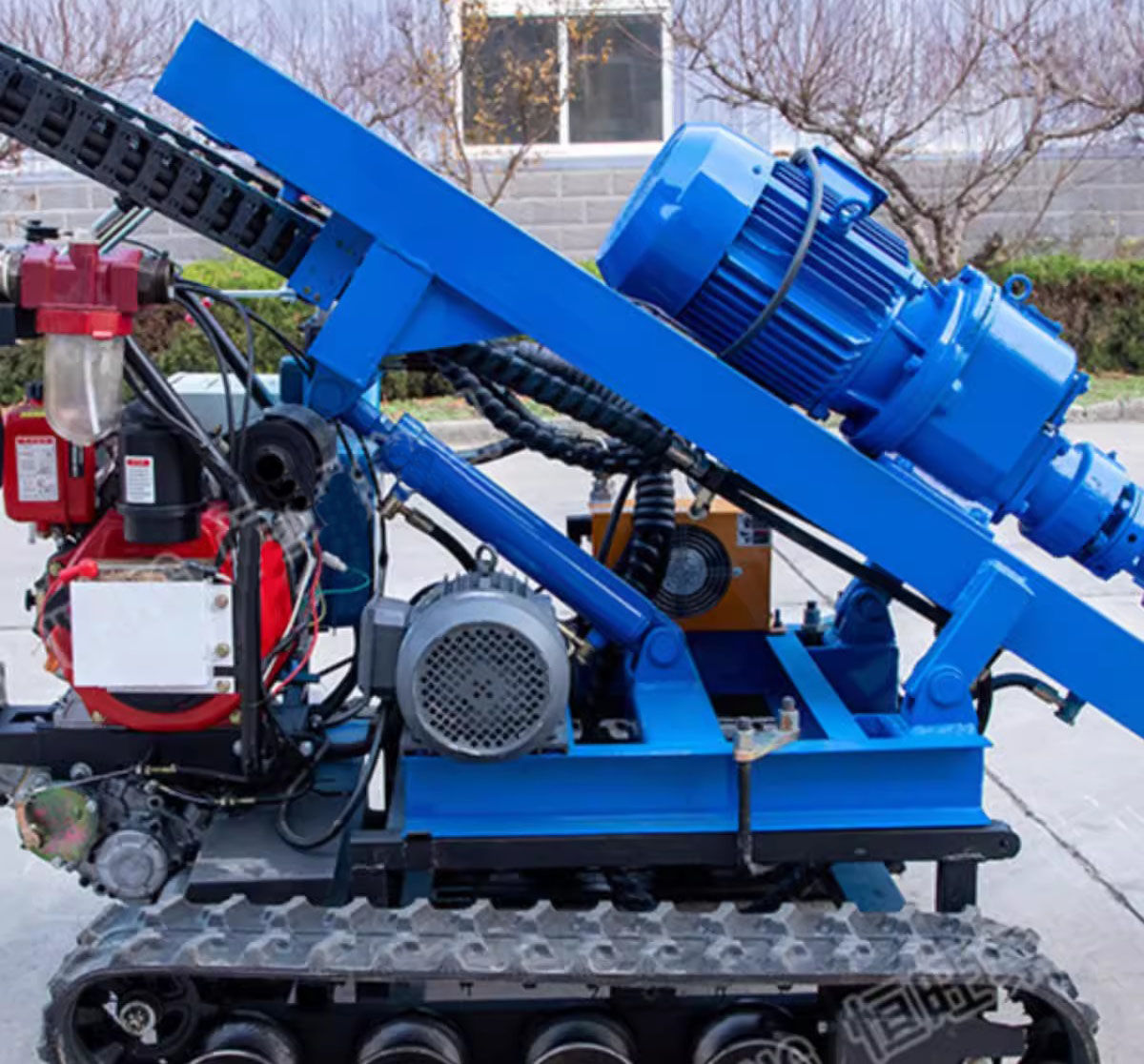 �ӵ����Ĵ�����Һѹϵͳ